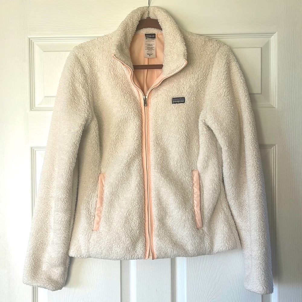 Women’s Patagonia fleece- full zip- medium